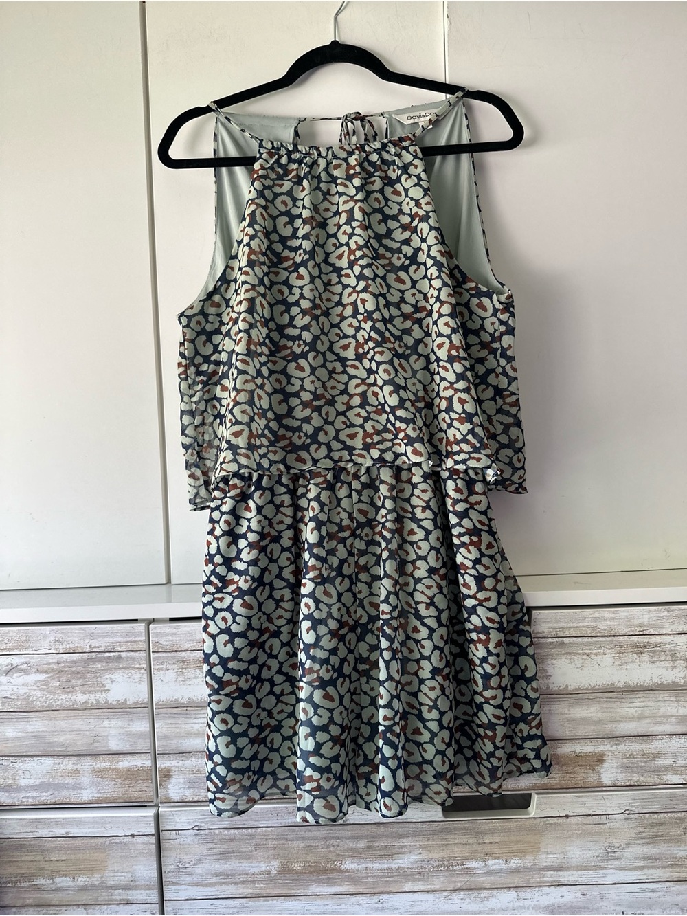 💙 Davi & Dani Animal Print Cold Shoulder Romper L